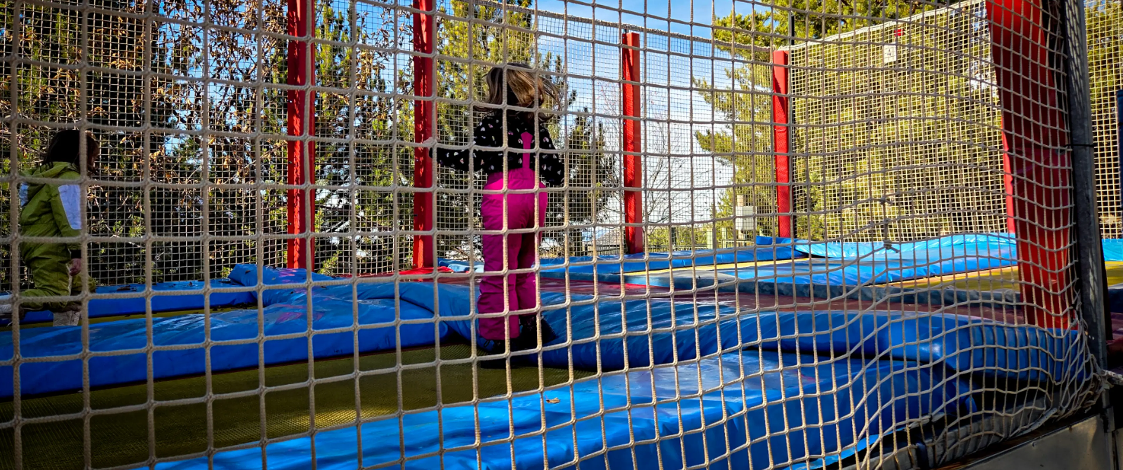 Atracciones infantiles y camas elasticas