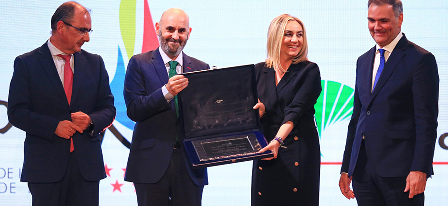 1675151790497Mfcarazo Premiosierranevada Estandar