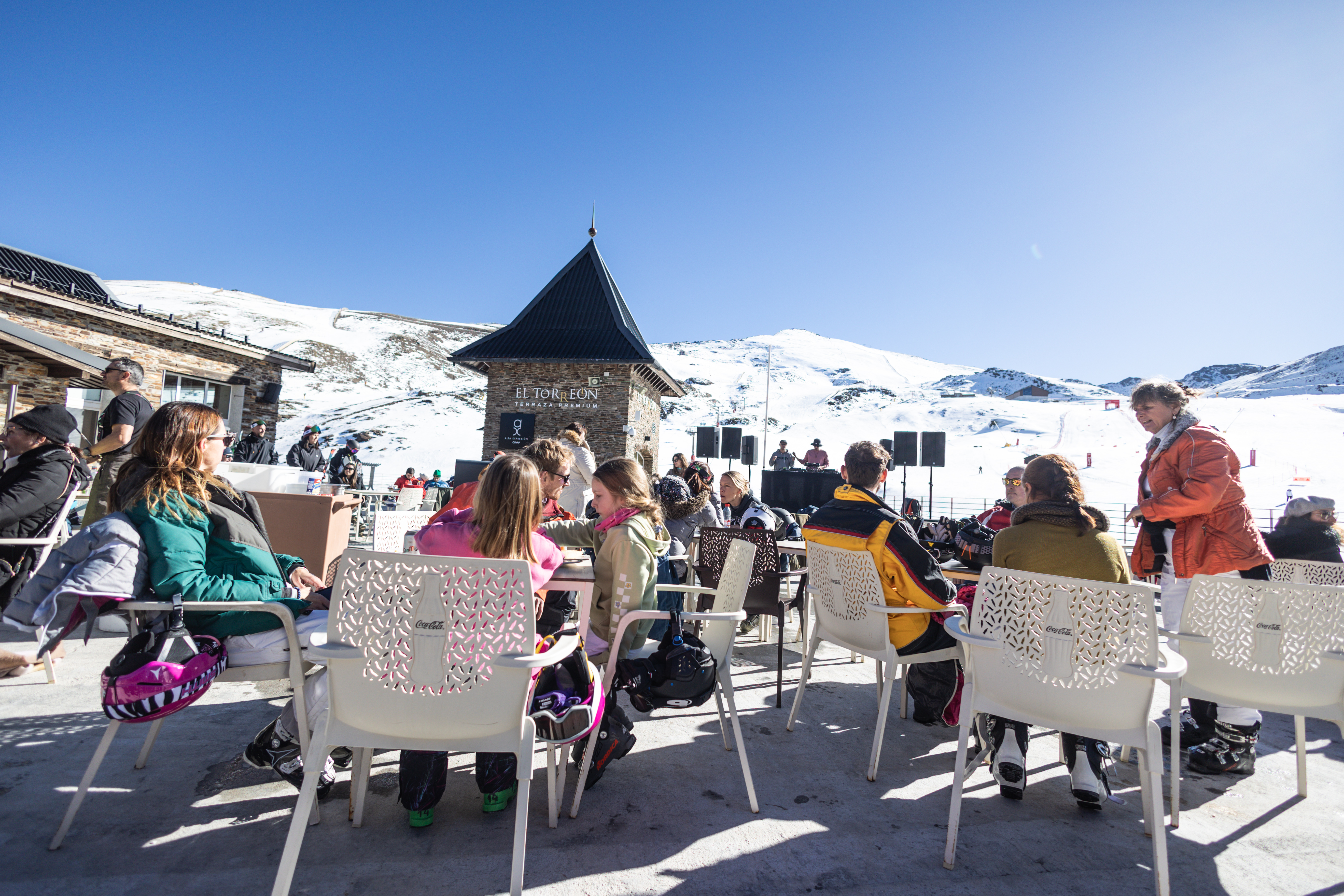 Rober Peinado Y Gabi Freneda 22 12 23CAR1409