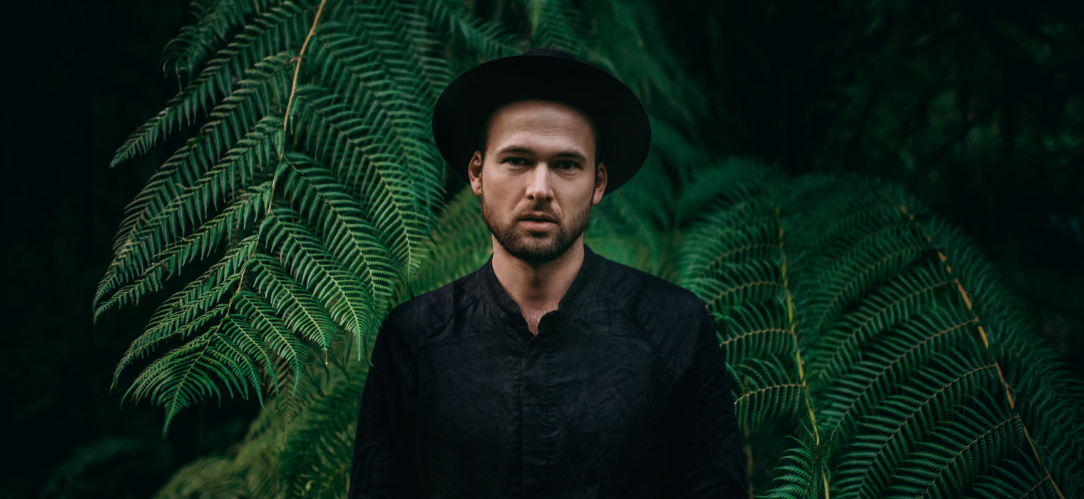 02 Monolink By Ivanna Capture You