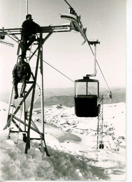 22 Operaroios En El Telecabina A Borreguiles, Hacia 1970