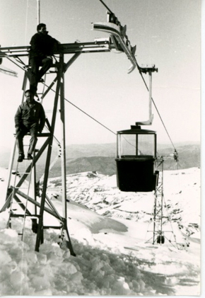 22 Operaroios En El Telecabina A Borreguiles, Hacia 1970