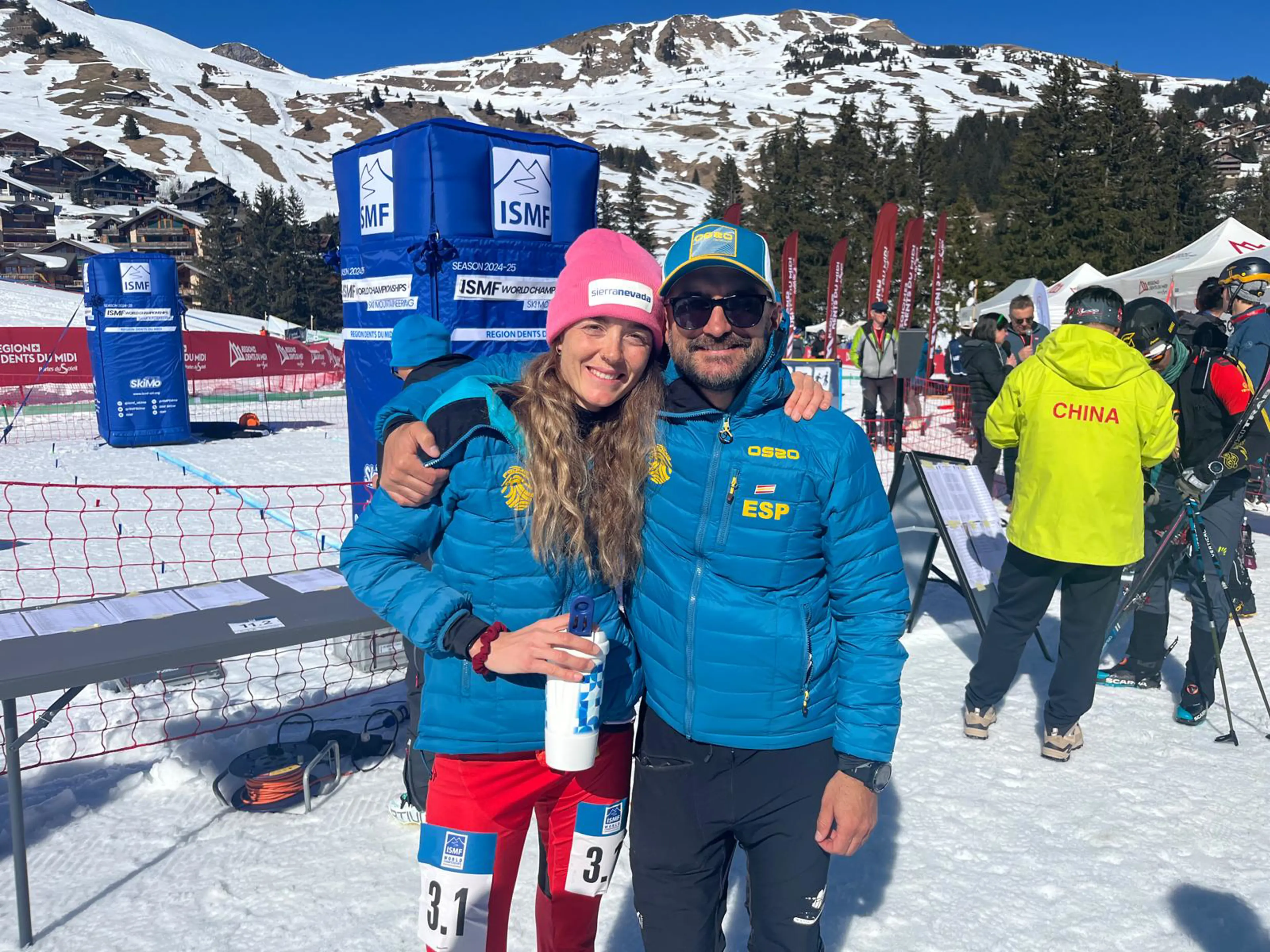 Ana Alonso, con su entrenador Javier Arguelles