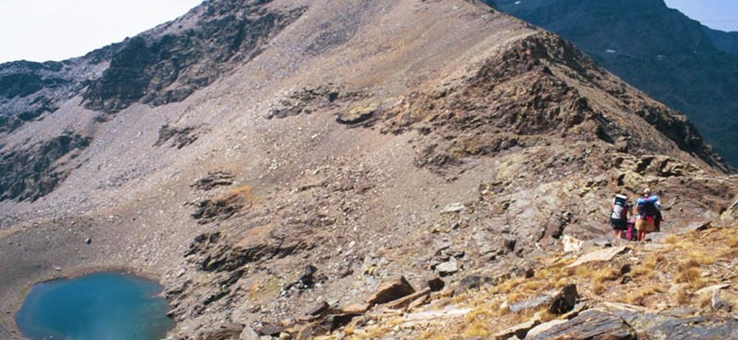 trekking.jpg