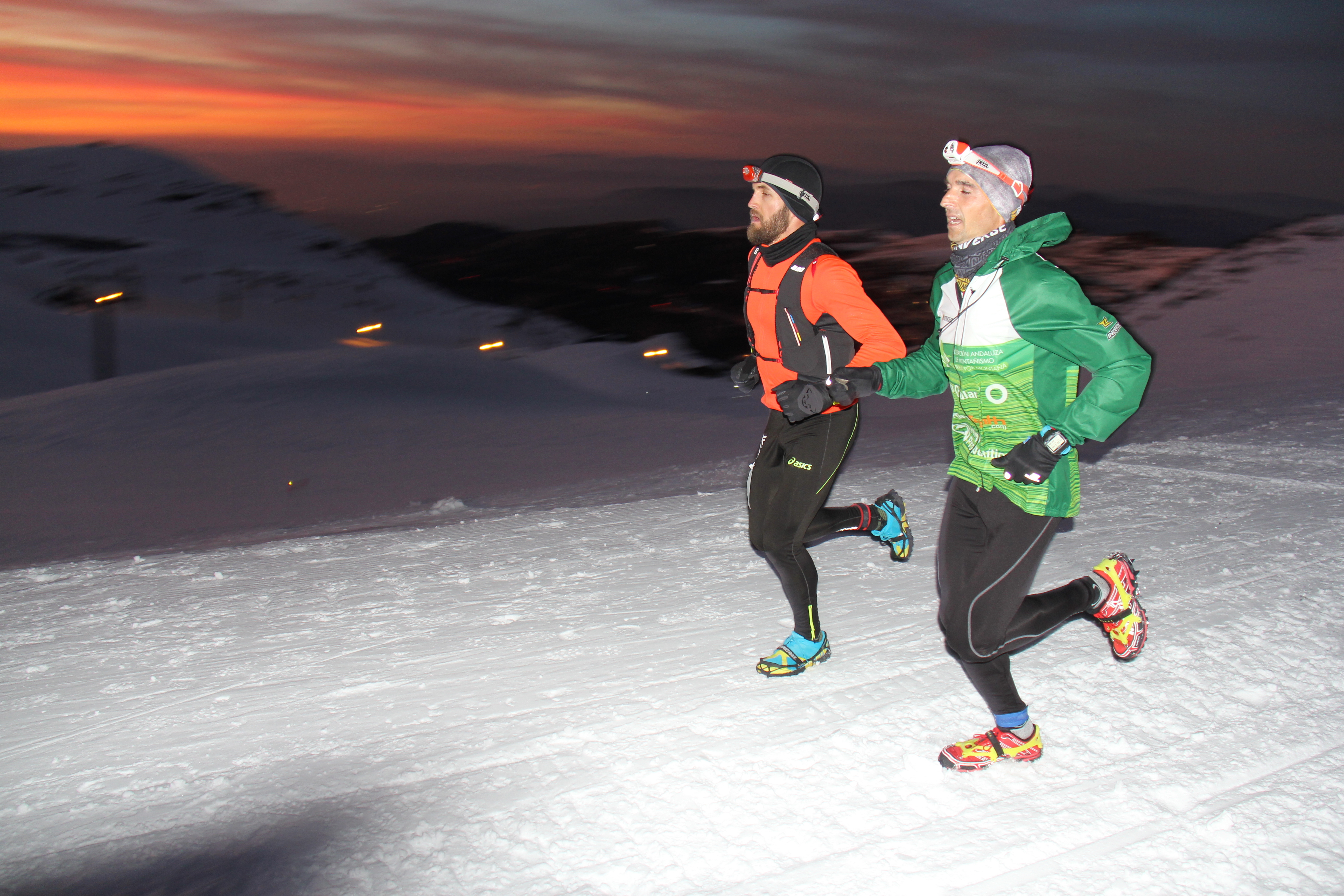 SNOW RUNNING SIERRA NEVADA