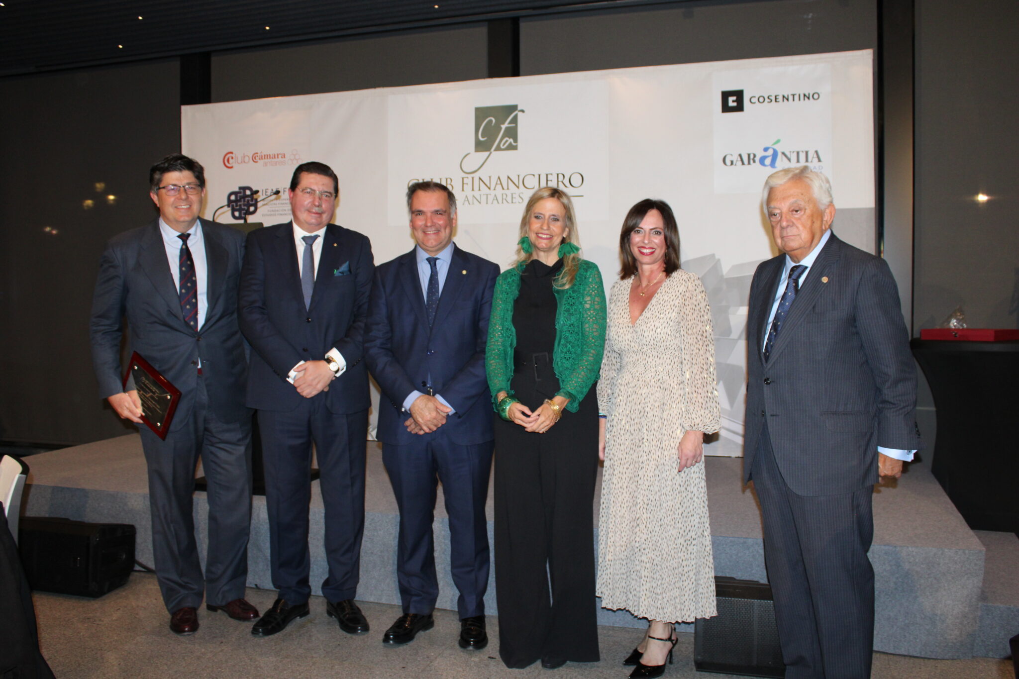 Jesús Ibañez Insignia De Oro